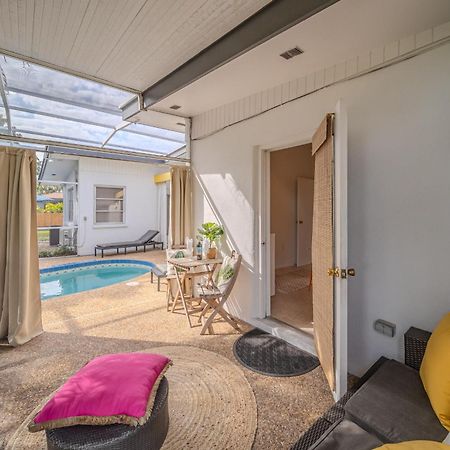 Fantastic Island House 1 Mile To The Beach With Heated Pool Sarasota Exterior photo