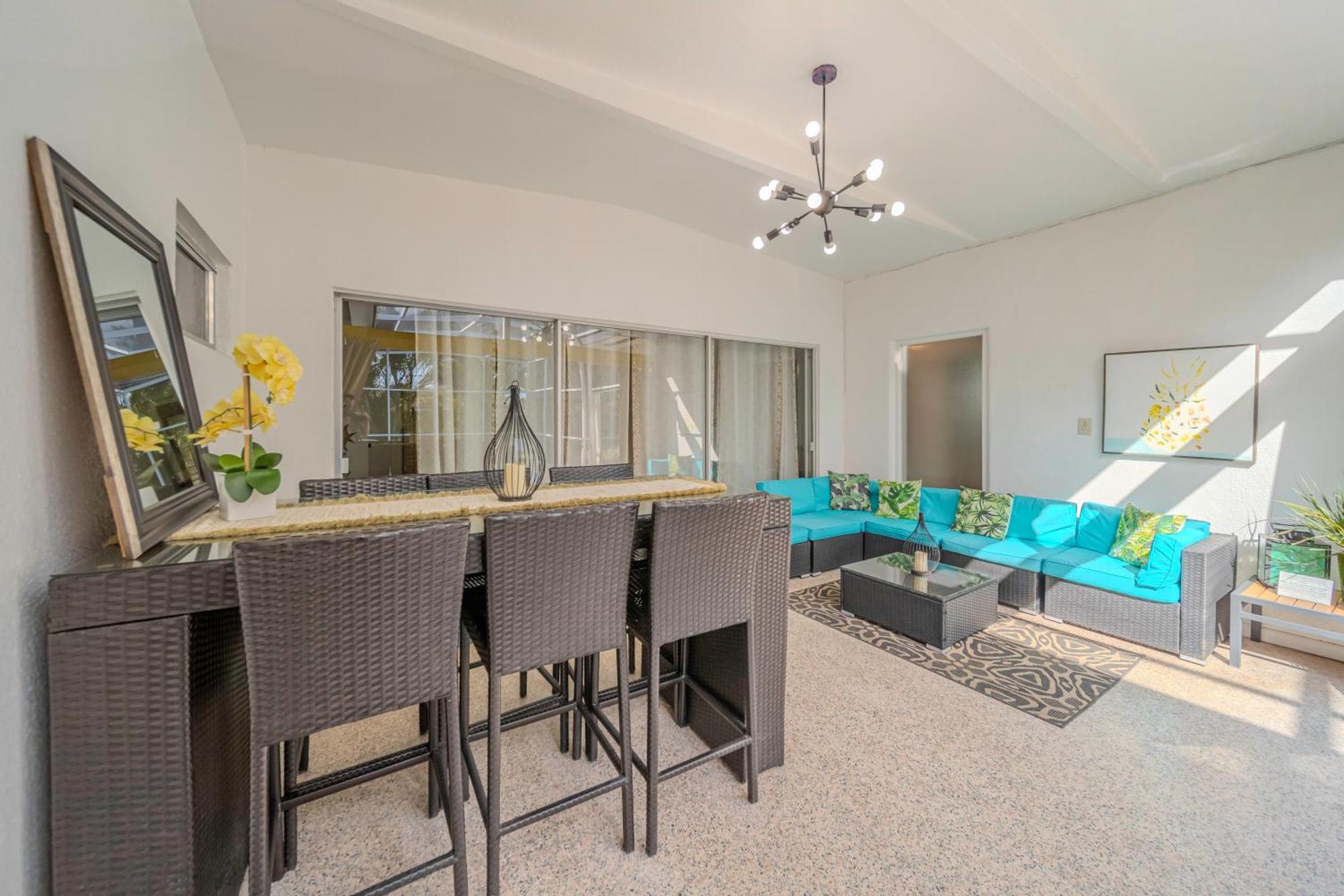 Fantastic Island House 1 Mile To The Beach With Heated Pool Sarasota Exterior photo